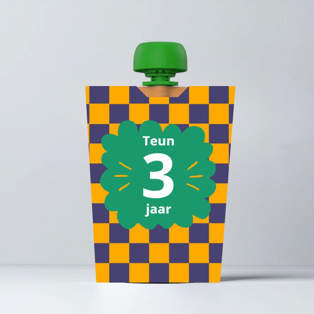 Knijpfruit wikkel traktatie jongen