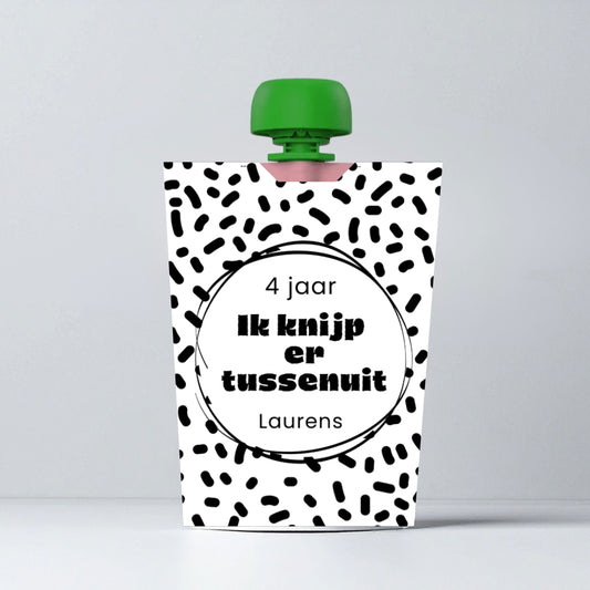 Traktatie knijpfruit wikkel ik knijp er tussenuit